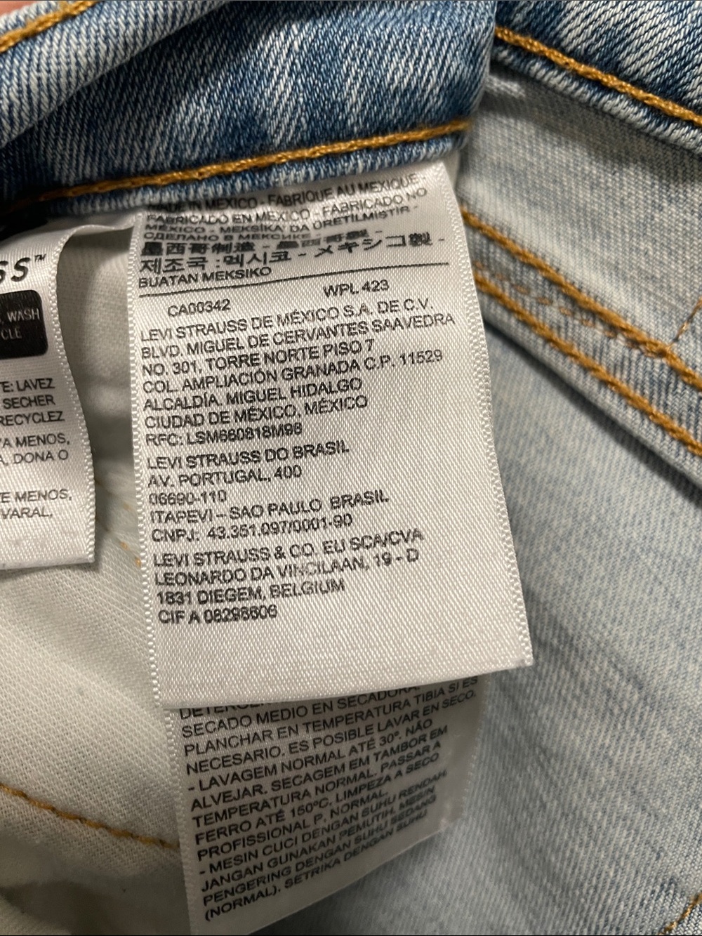 Light Blue Men’s Relaxed Fit Jeans - Picture 6 of 7